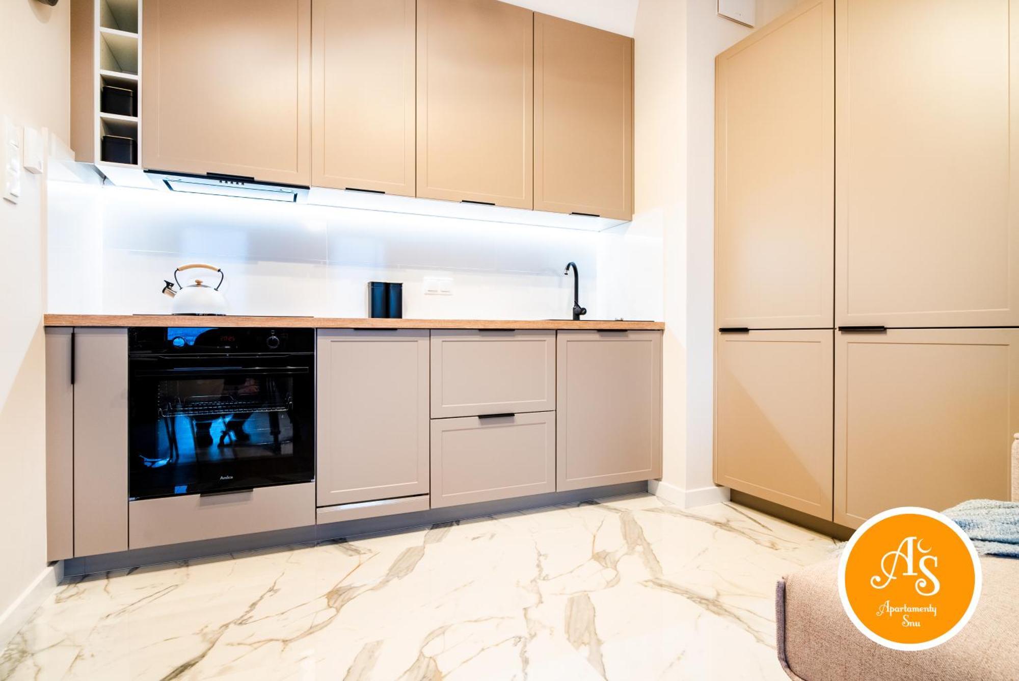 Apartamentysnu, Wola Tower Z Parkingiem ワルシャワ エクステリア 写真